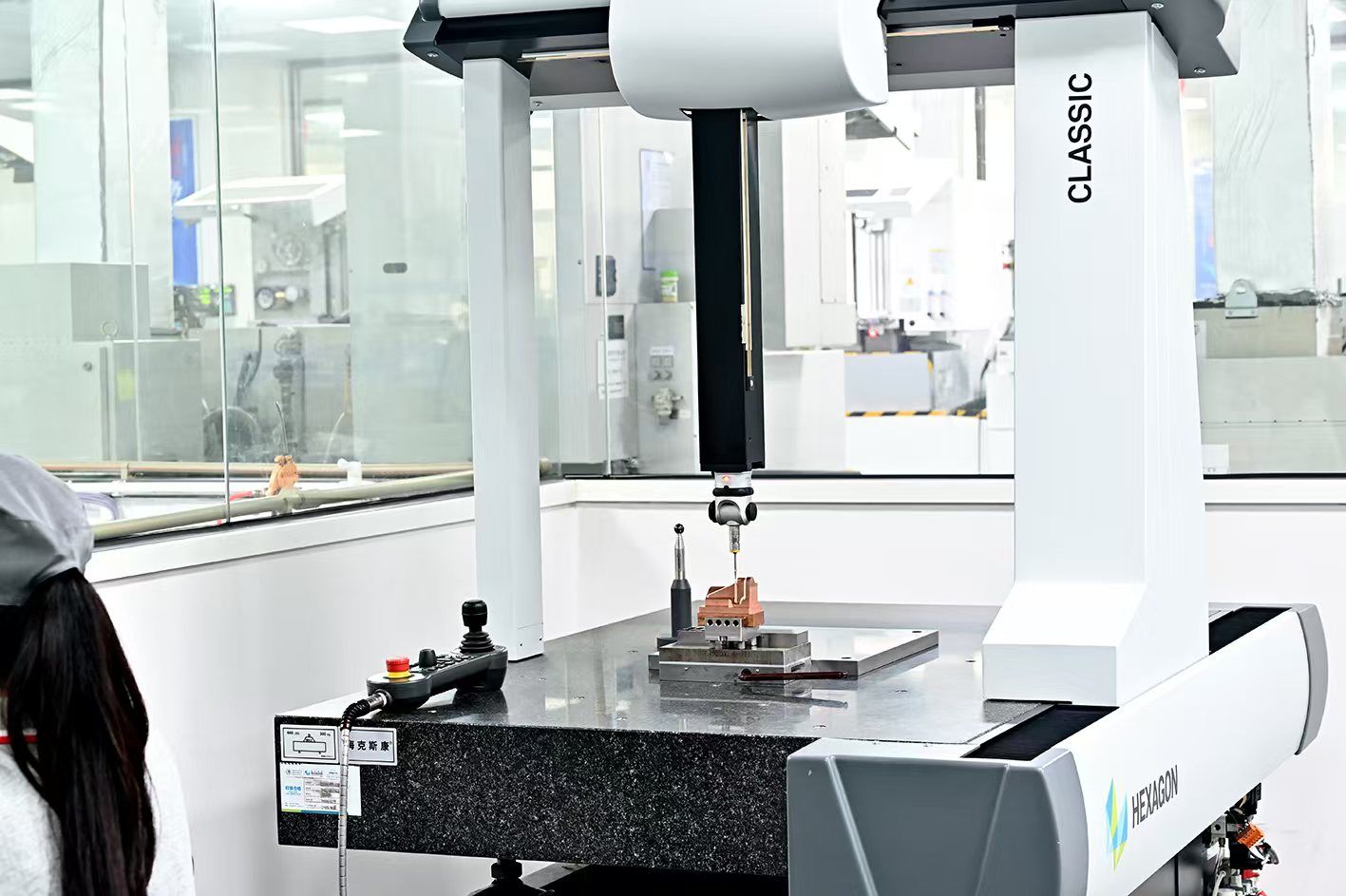 海克斯康三次元坐標(biāo)測量儀